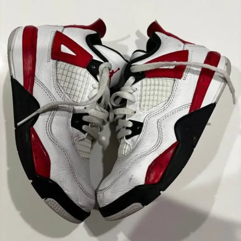 Jordan’s basketball shoes 13.5C